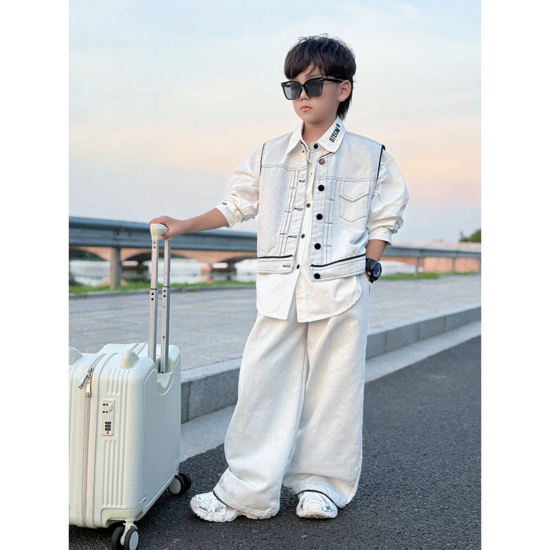 男童秋季新款时尚百搭简约无袖背心牛仔套装中大童韩版宽松三件套
