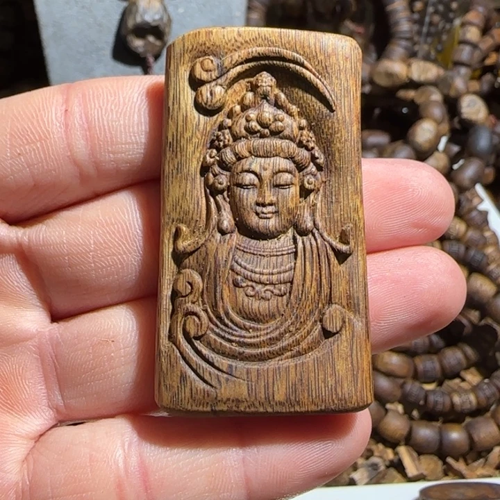 沉香碎屑沉香/白棋老料观音