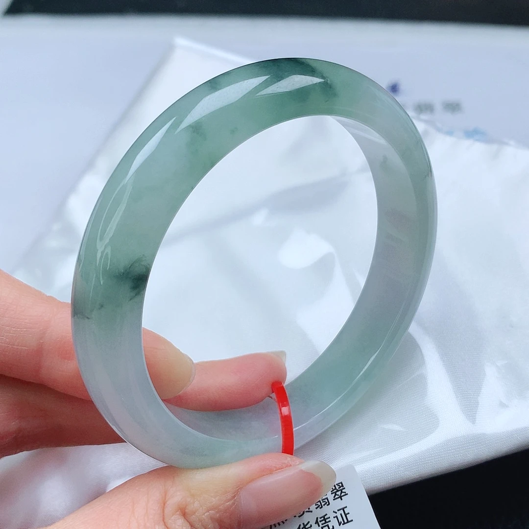 翡翠手镯未镶嵌58圈