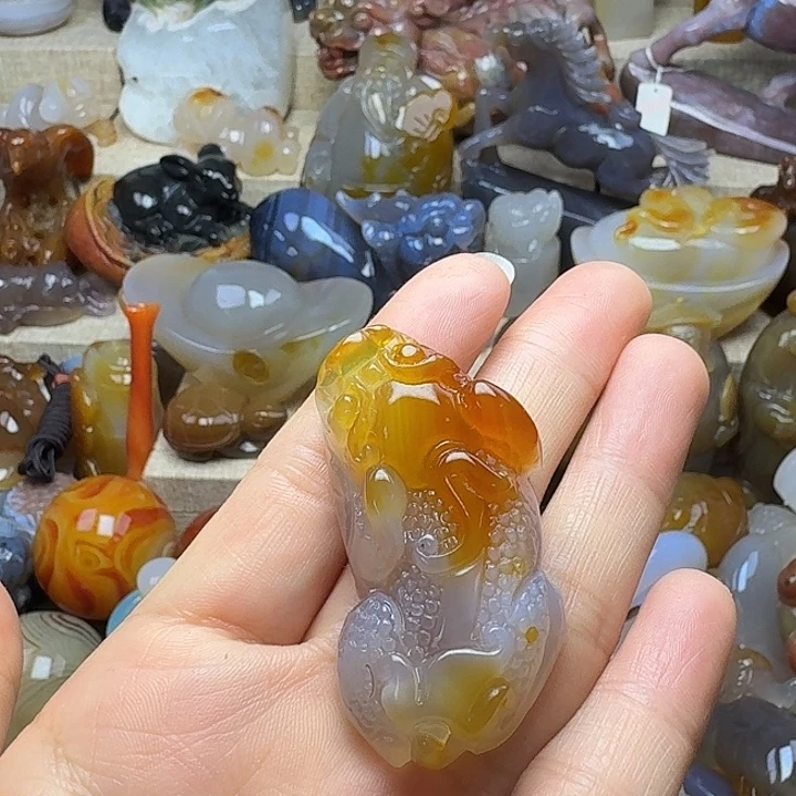 温***玉玛瑙/玉髓未镶嵌饰品