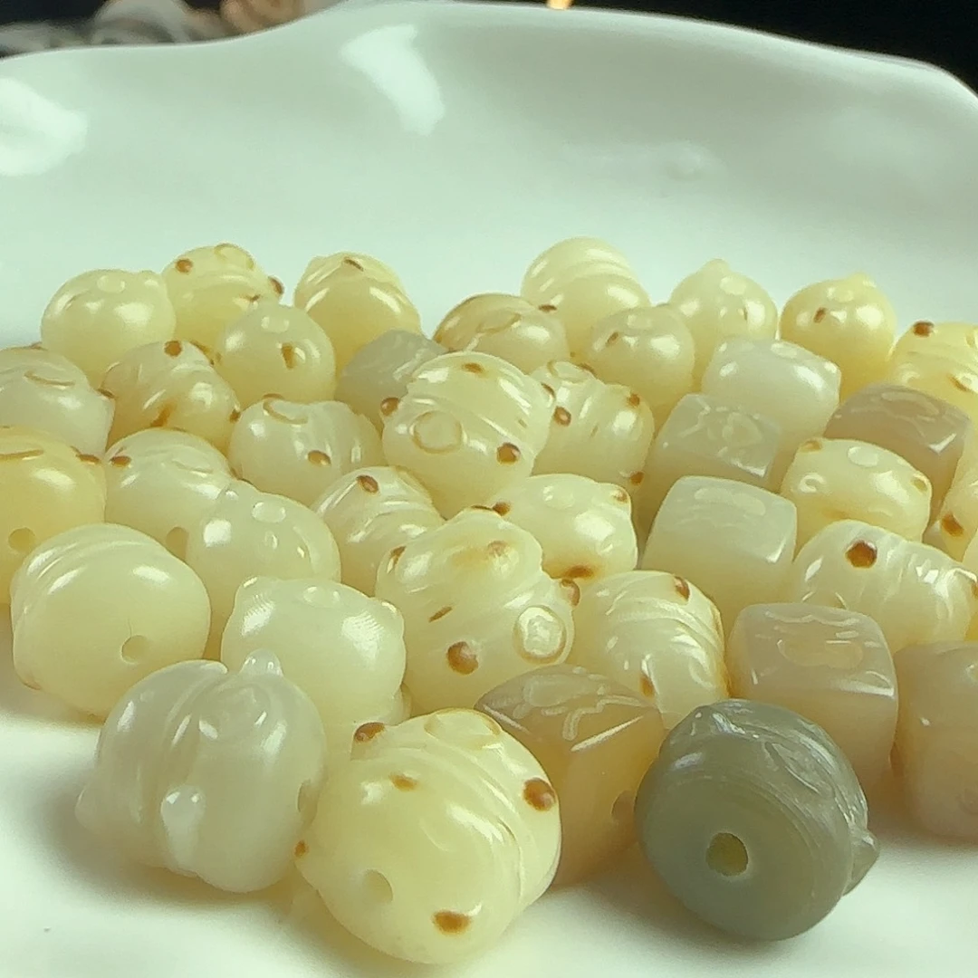 菩提根/象牙果手串卡12炭烧招财猫20颗