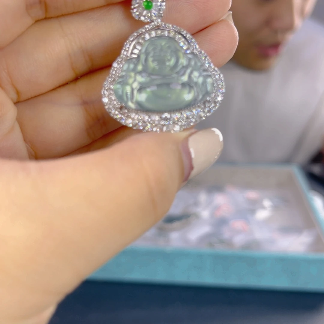 翡翠未镶嵌颈饰天然翡翠A货