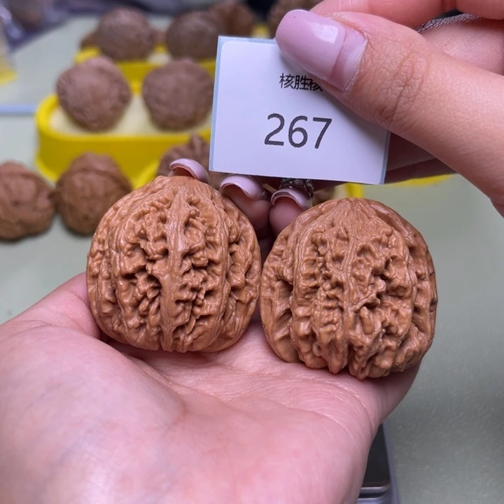 文玩核桃把件粗筋42.267