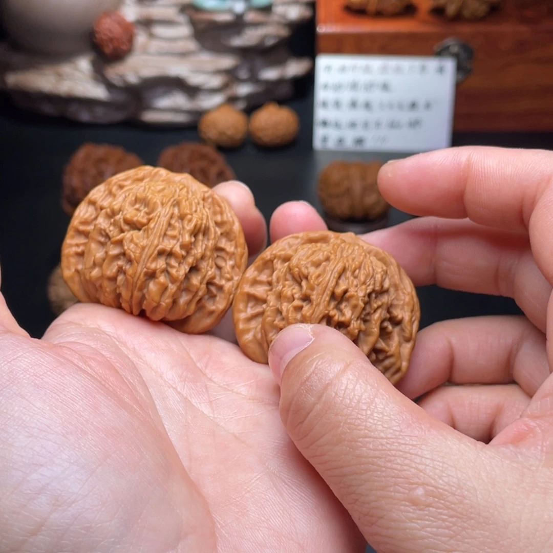 䨭***文玩核桃吊坠44.5尺全品楼子