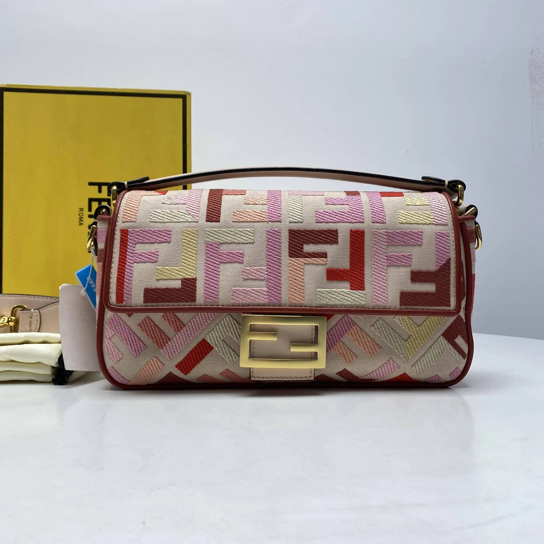 胖虎曼曼/芬迪/95新/公价0/箱包/斜挎包/312502150097