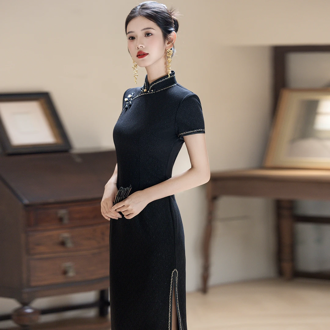 2025秋冬新款旗袍女黑色复古修身国风短袖绝美日常年轻款高端改良