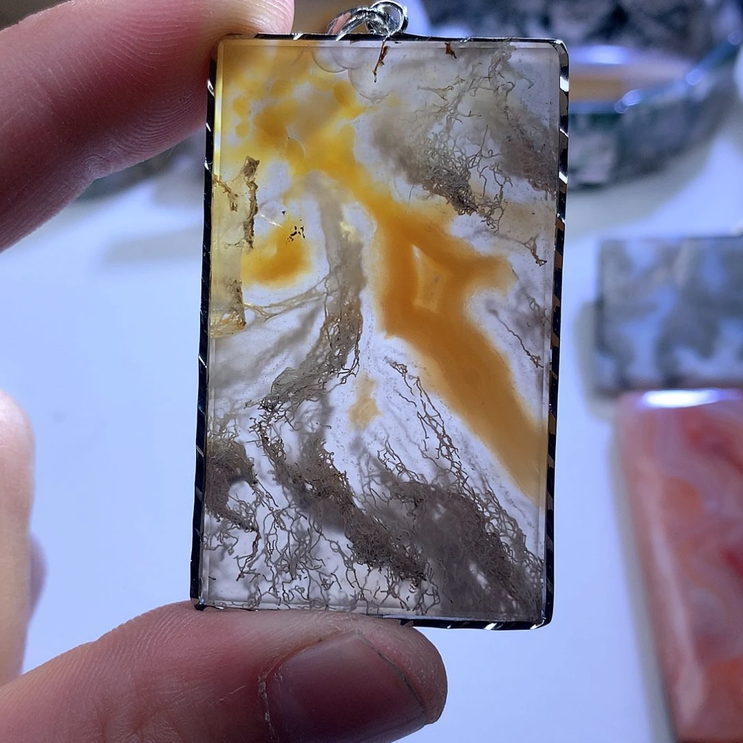 玛瑙/玉髓颈饰未镶嵌用****2