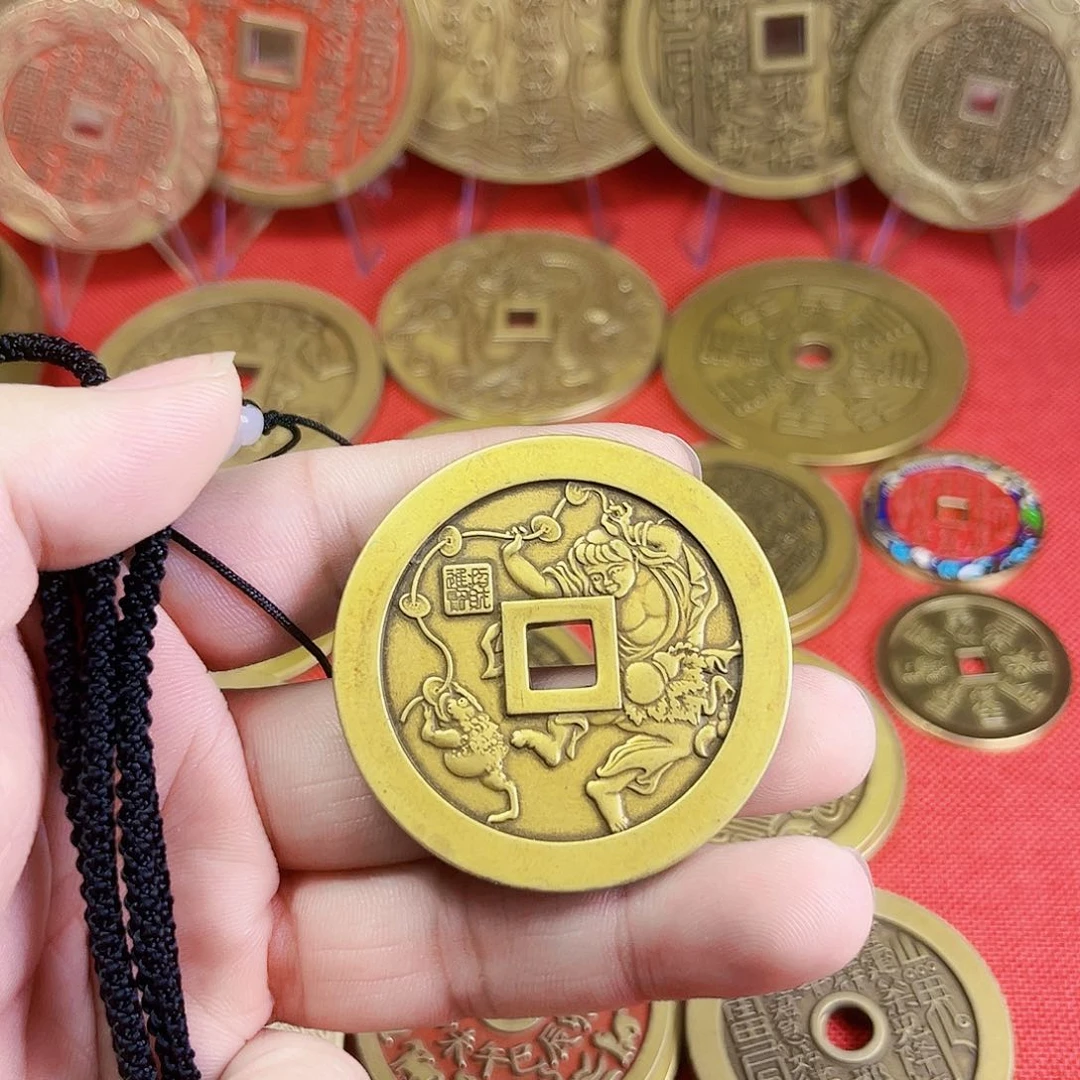 方孔刘海戏金蟾老铜材质