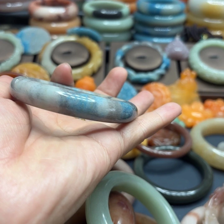 妖****石英岩玉合金颈饰
