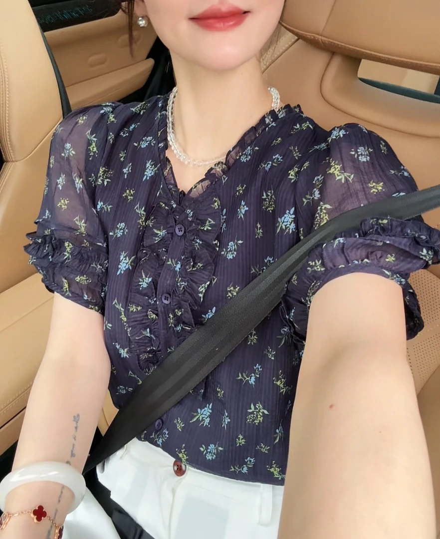 老赵服饰 韩系百搭小碎花衬衫花边袖拼接木耳边上衣21AU3712