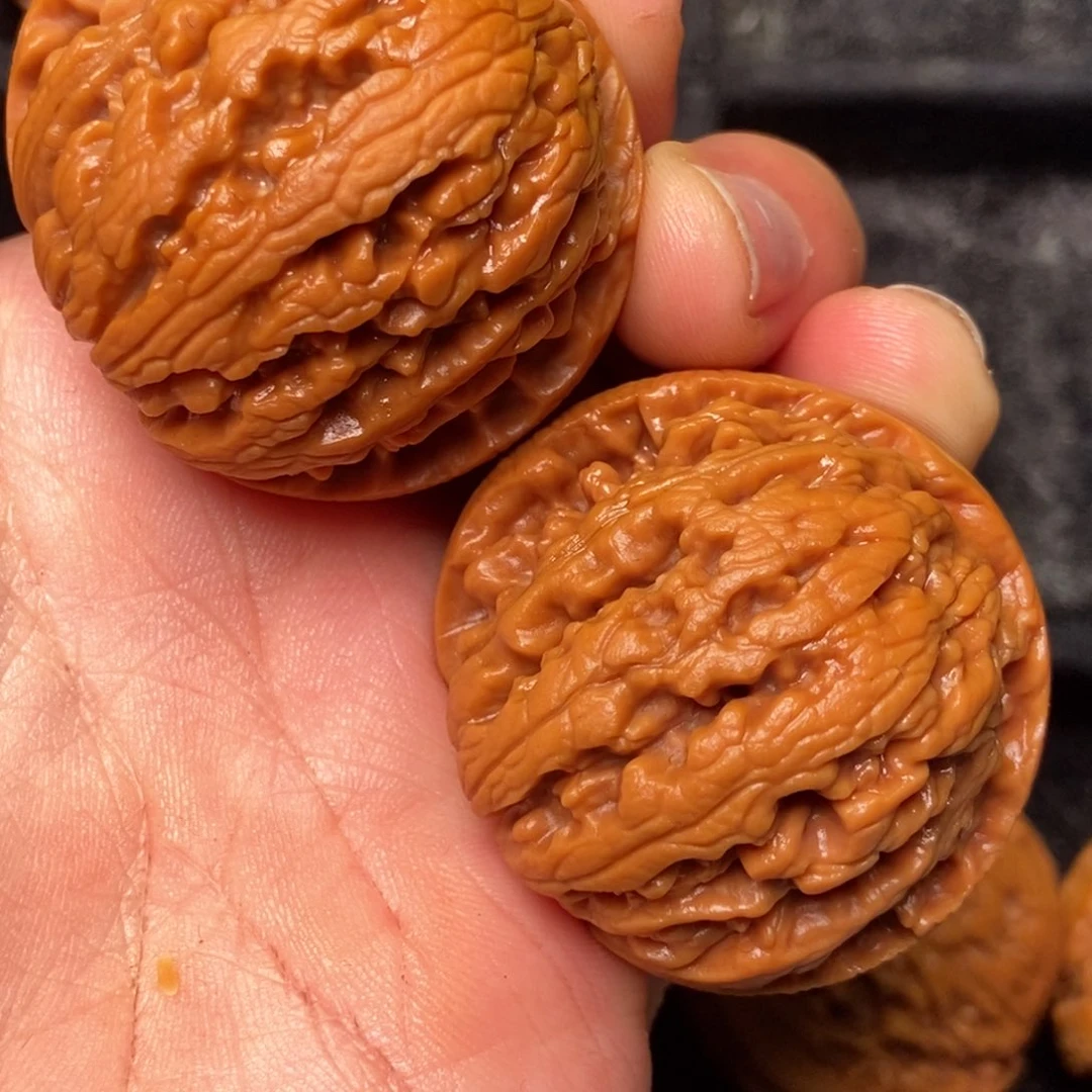 文玩核桃把件秦岭山脉核桃