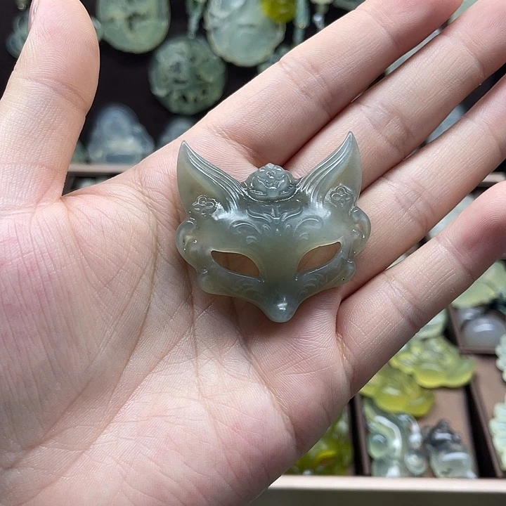 未镶嵌岫玉吊坠(赠链)