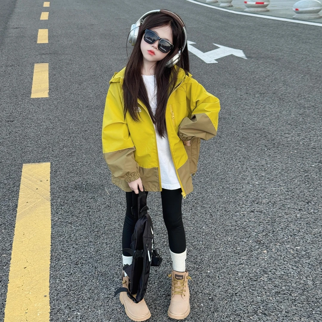 女童早秋轻薄外套秋装2025新款6-12岁大童秋季冲锋衣外套儿童风衣