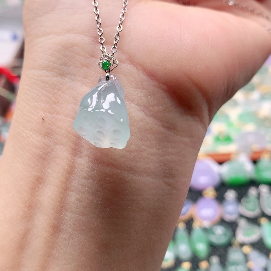 吊坠(不含链)18K金镶嵌翡翠