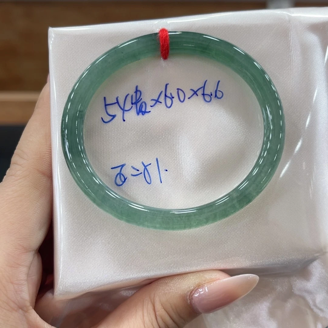 未镶嵌手镯翡翠翡翠