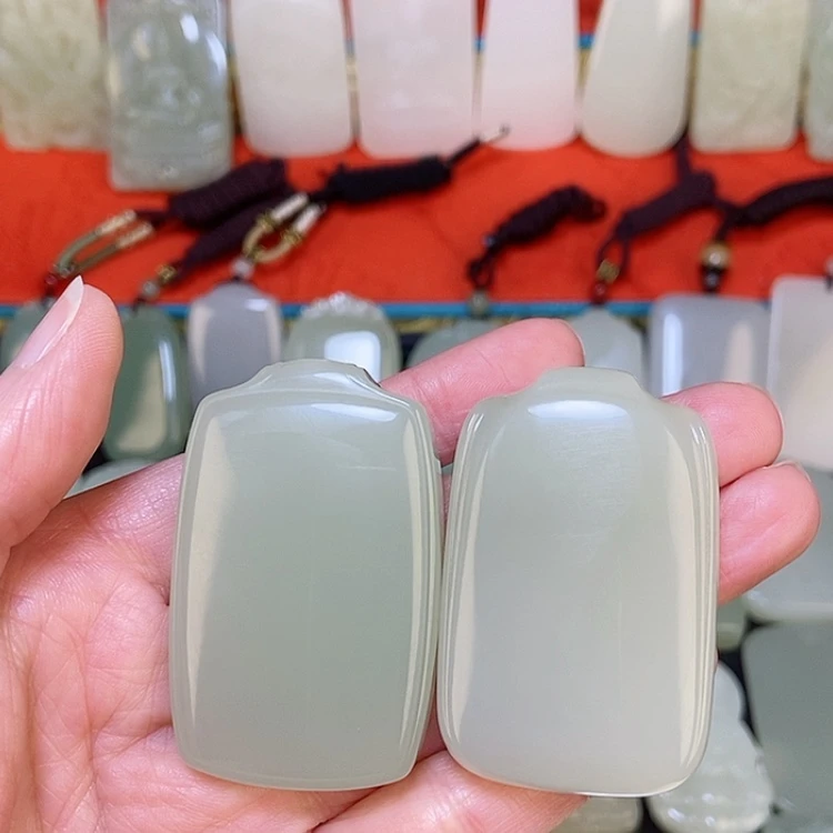 【闪购商品】颈饰未镶嵌和田玉正*萱