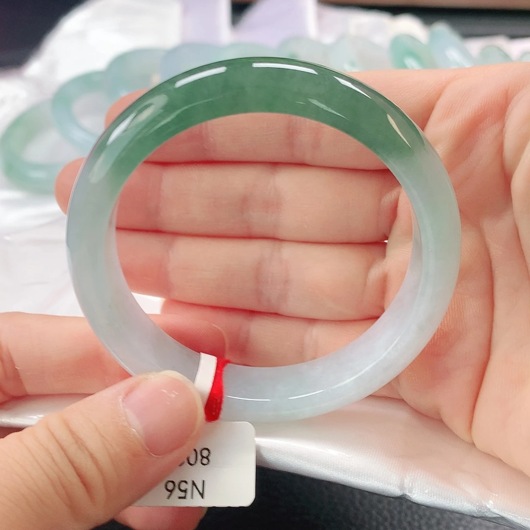 翡翠未镶嵌手镯缅甸A货翡翠手镯