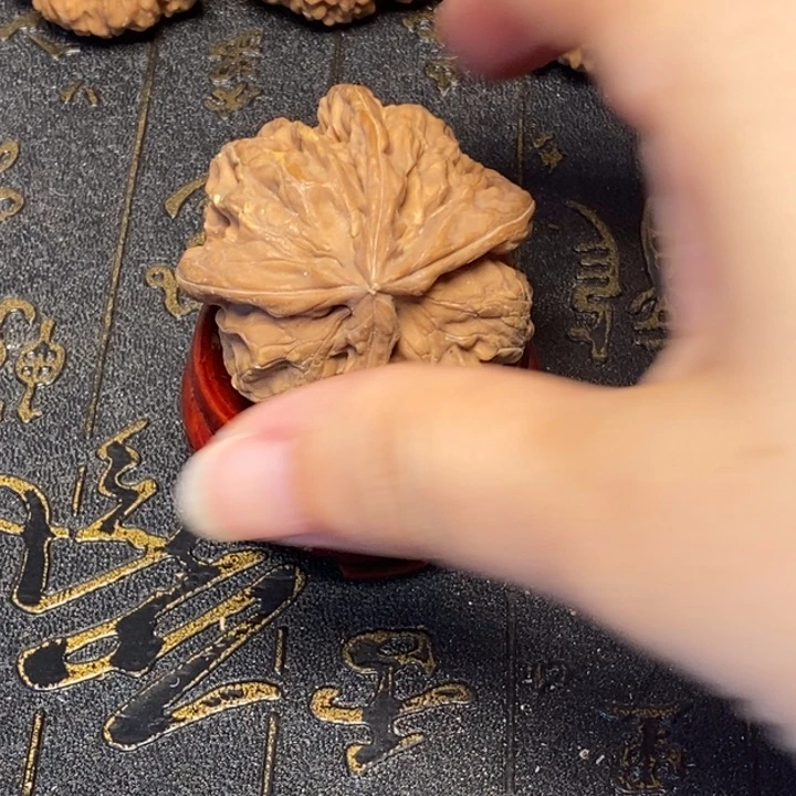 佐***行文玩核桃吊坠文玩核桃异形单只