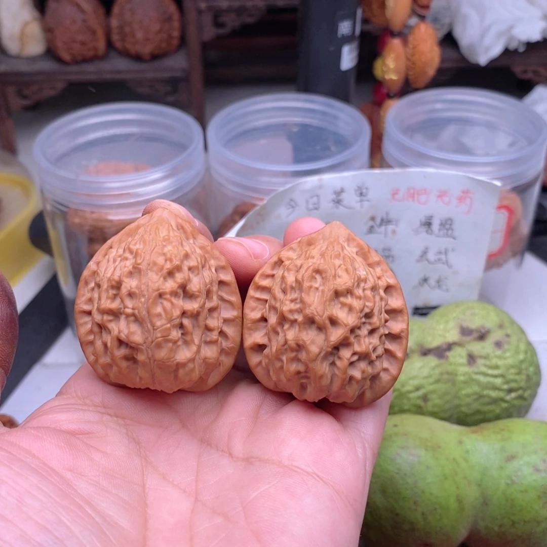 吊坠文玩核桃37金牛
