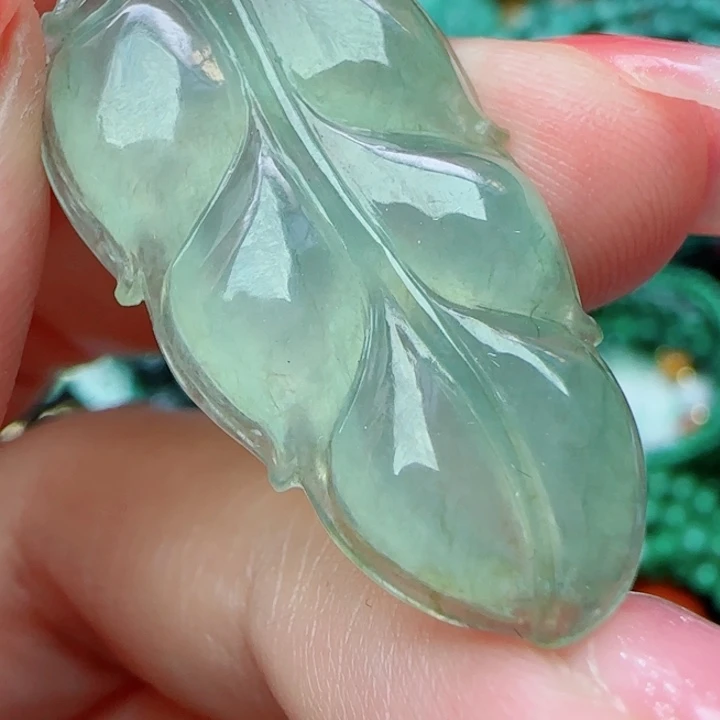 翡翠未镶嵌颈饰天然A货71