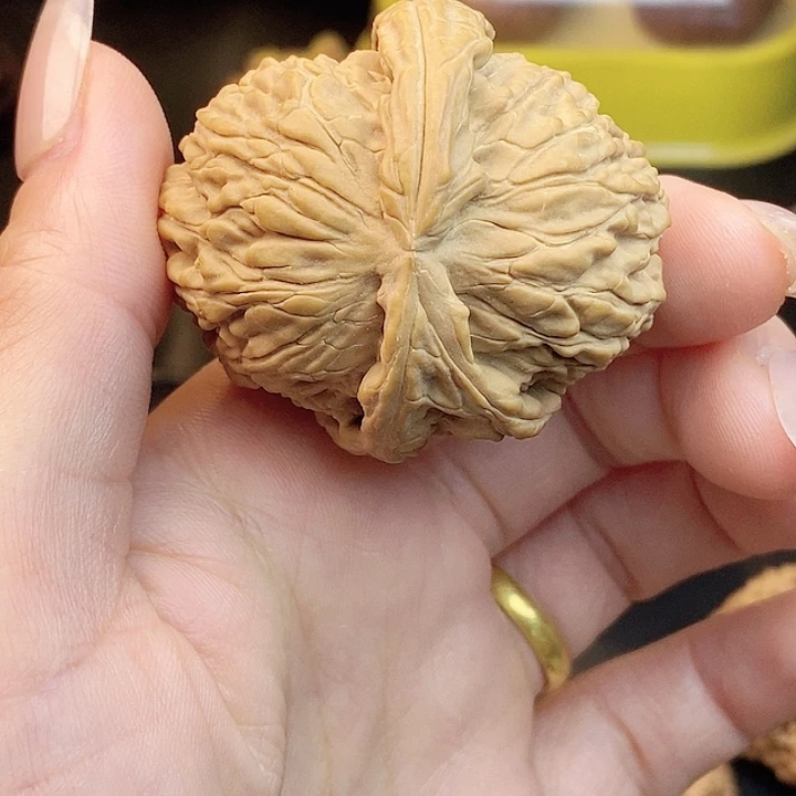 名***屁文玩核桃吊坠瑕疵单只不退不换