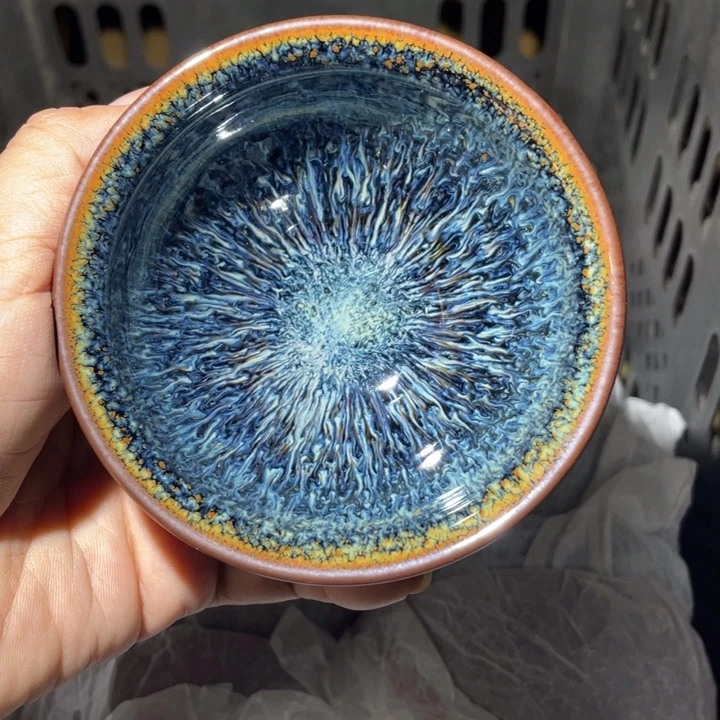 茶盏我不喜欢这样一天