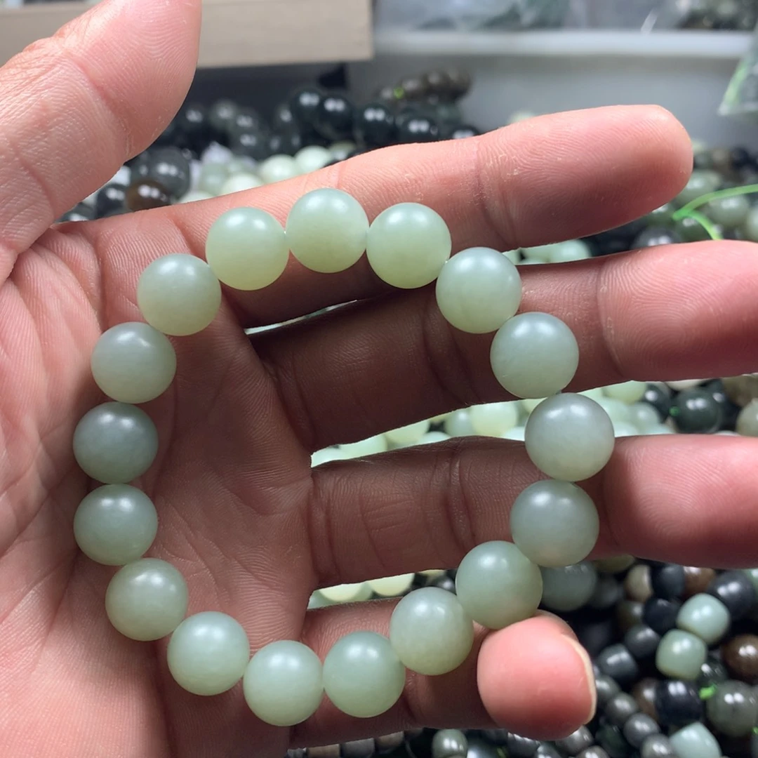 未镶嵌和田玉手链