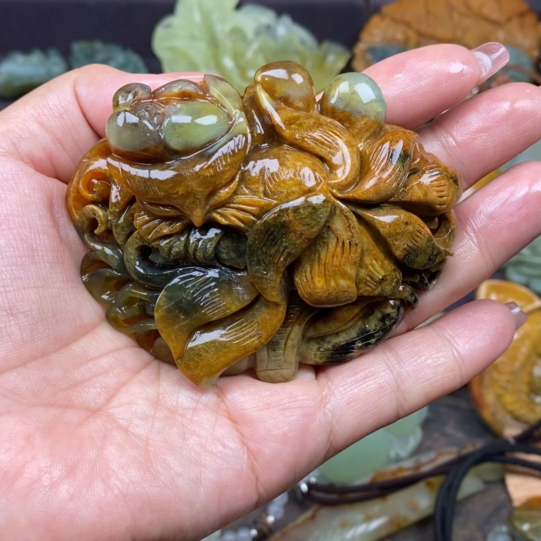 蛇纹石玉颈饰未镶嵌番**.