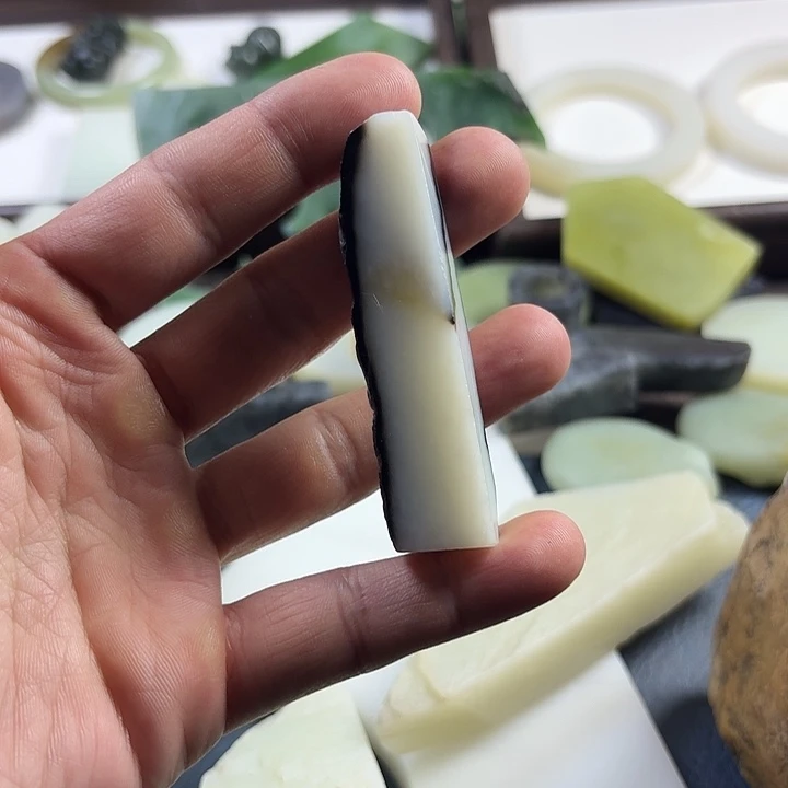 和田玉（糖玉）未镶嵌珠宝半成品