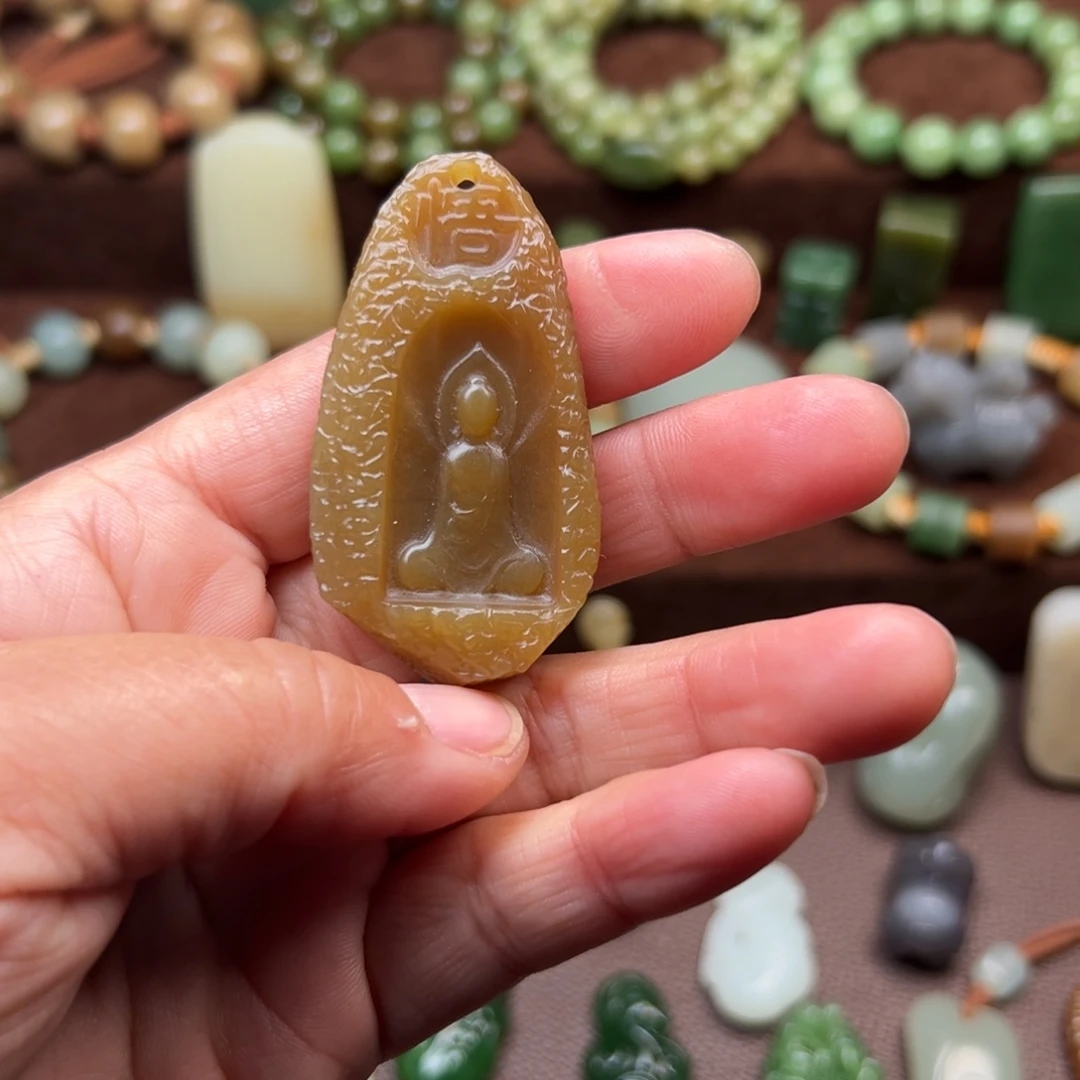 和田玉未镶嵌颈饰