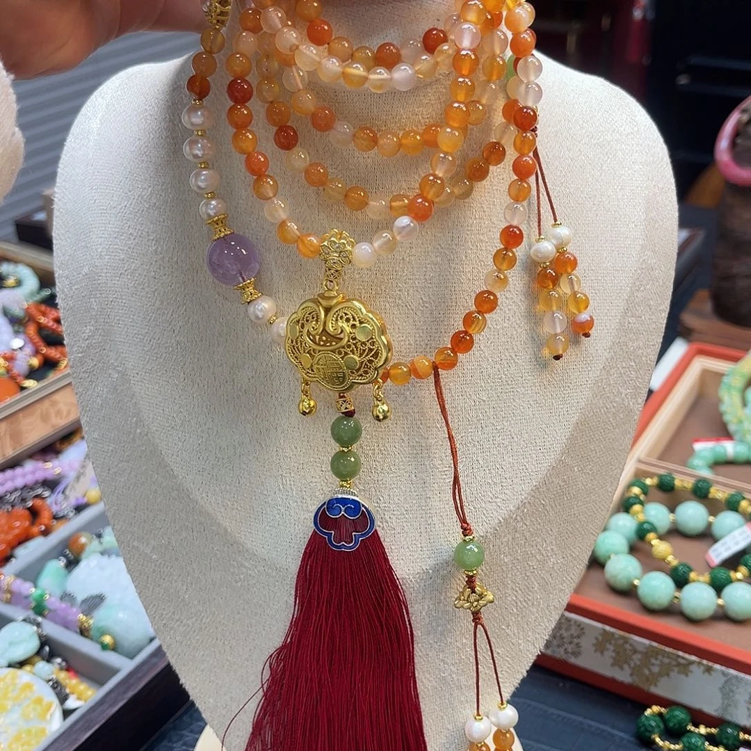 翡翠未镶嵌项链斜挎