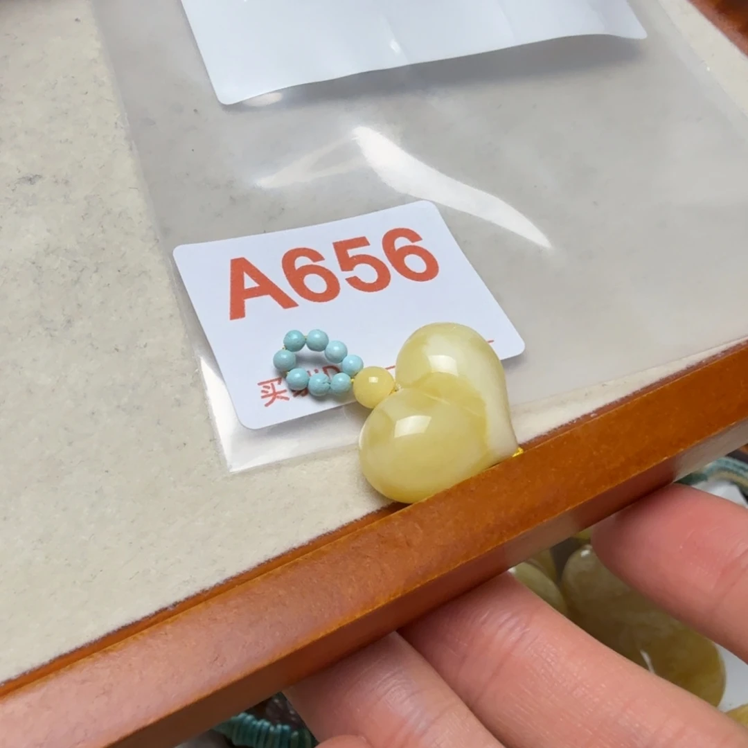 静***吟琥珀未镶嵌颈饰琥珀蜜蜡吊坠项链