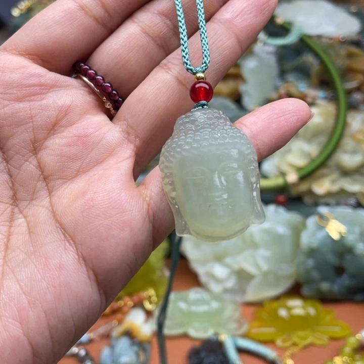 蛇纹石玉未镶嵌吊坠