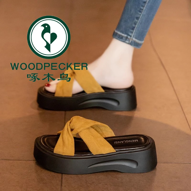 啄木鸟松糕厚底凉拖鞋女夏外穿2025新款时尚增高海边休闲沙滩凉鞋
