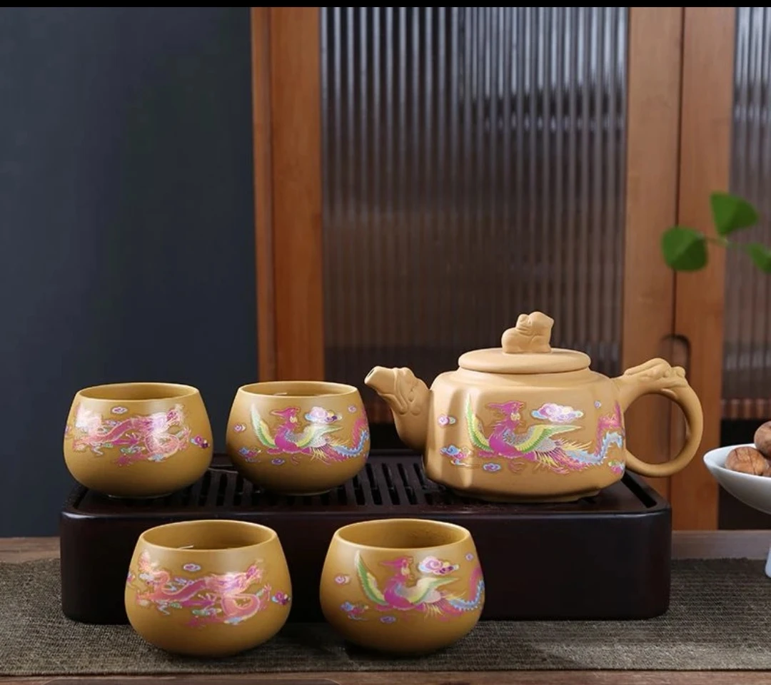 龙凤呈祥四方黄泥段紫砂壶（一壶四杯龙凤黄泥变色龙蛋杯）