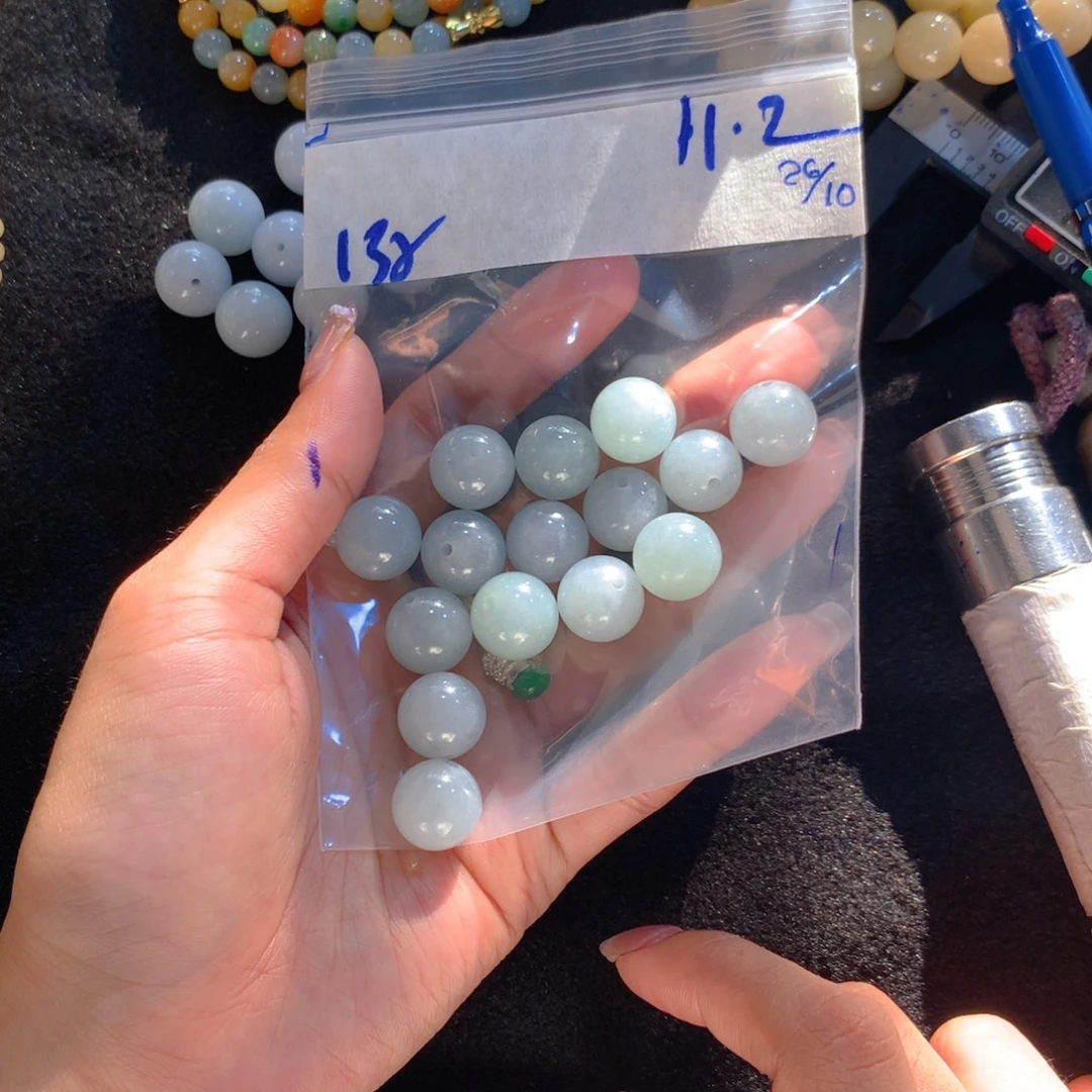 定制翡翠未镶嵌天然缅甸翡翠多样性