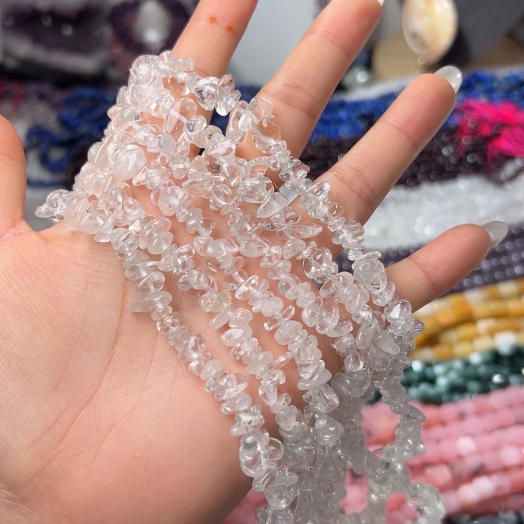 玛瑙/玉髓合金珠宝半成品Y526。6-8mm白水晶碎石一条80厘米长