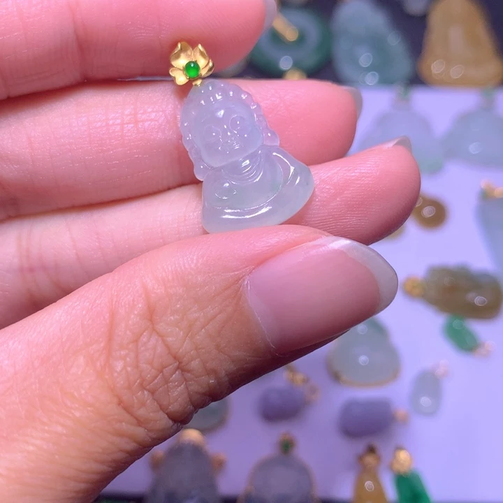 颈饰18K金镶嵌翡翠翡翠