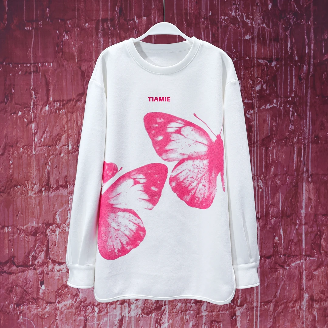 【LIANG哥女装】2025春季白色休闲蝴蝶印花扩版高弹显瘦上衣6075A