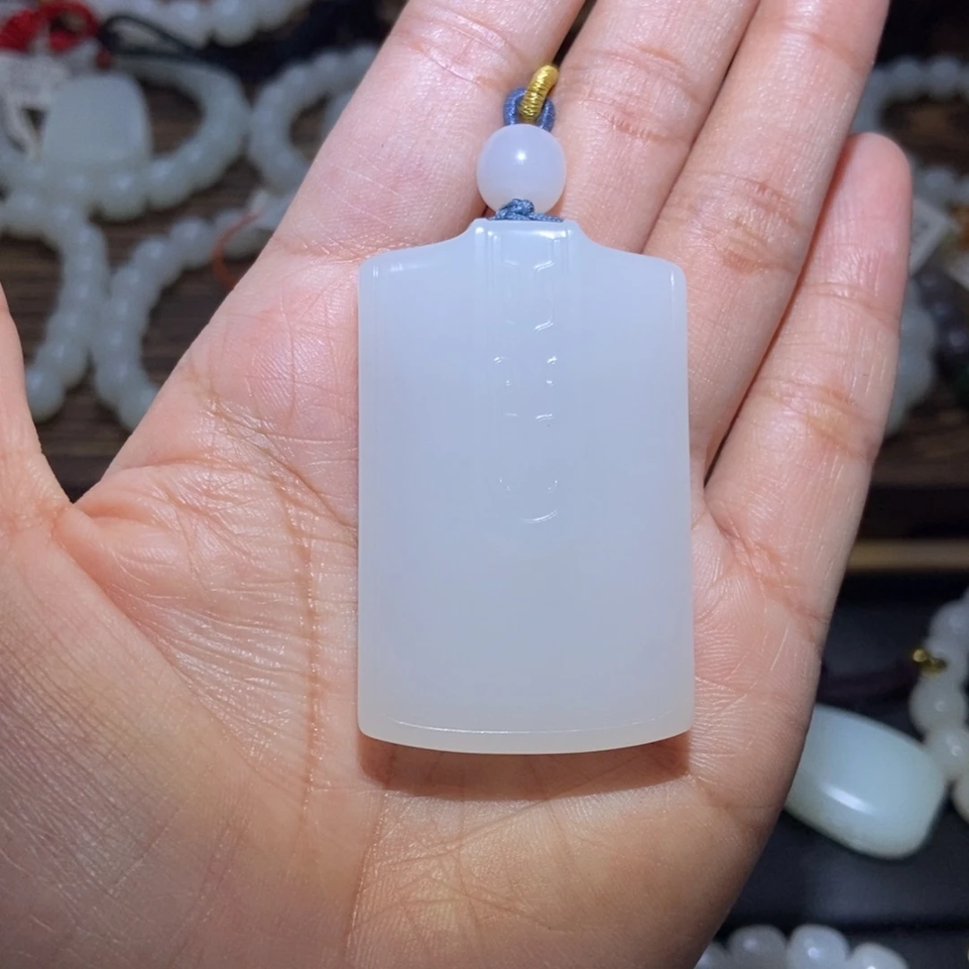 路***K和田玉未镶嵌手串无事牌