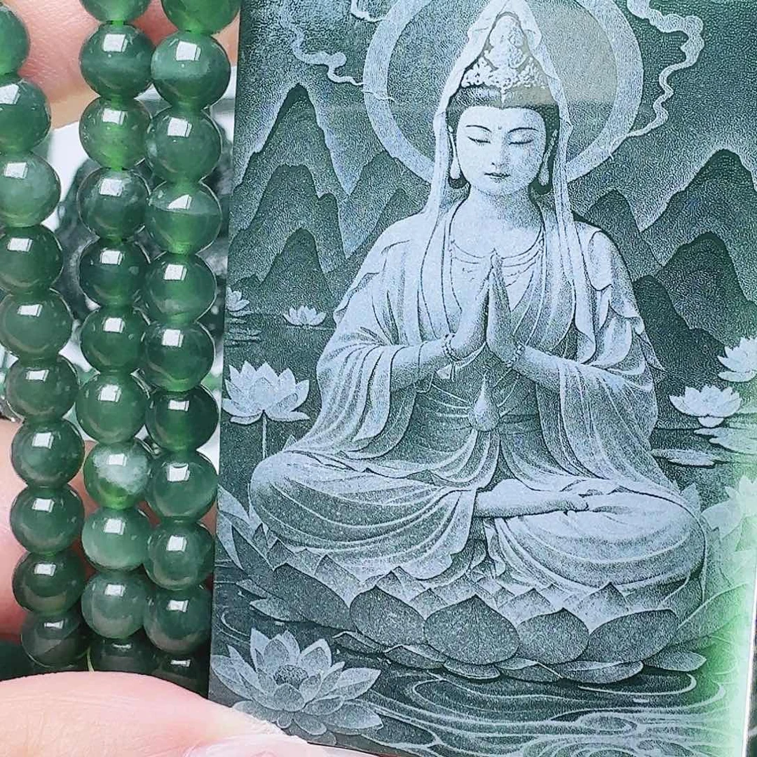 翡翠未镶嵌颈饰多样性发其一