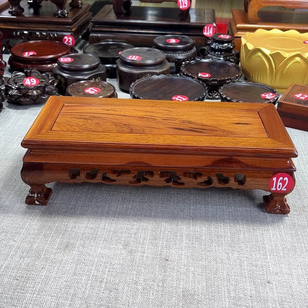红木底座精雕工艺品