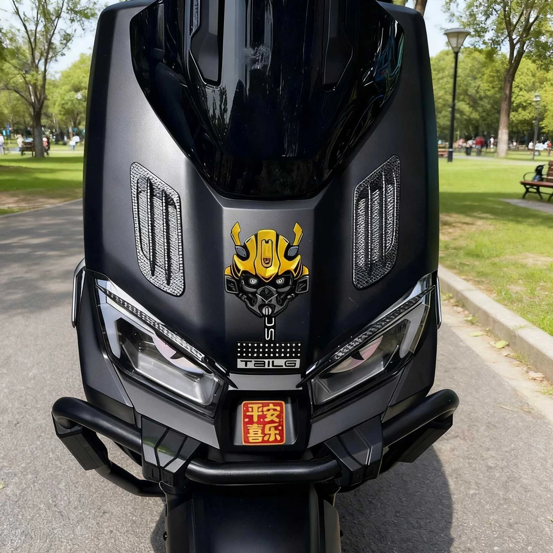 适用台铃火眼机甲3封神电动车头大黄蜂反光贴纸眼睛装饰改装配件