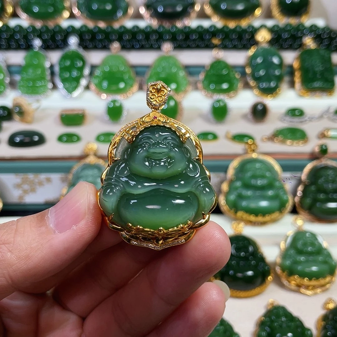 和田玉（碧玉）18K金镶嵌颈饰35mm