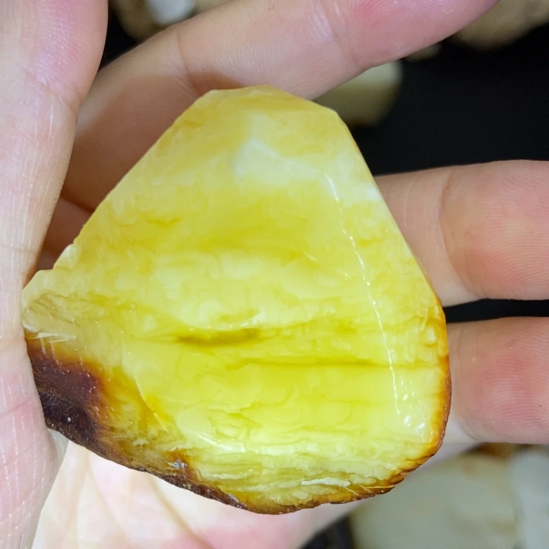 定制琥珀未镶嵌定制