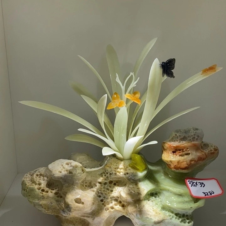 未镶嵌蛇纹石玉（覆膜）珠宝奇石