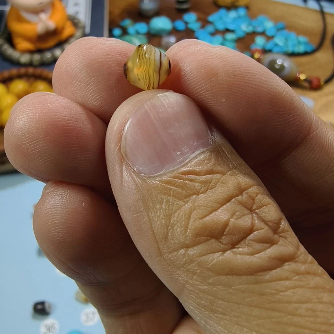 玛瑙/玉髓未镶嵌天然原矿玛瑙