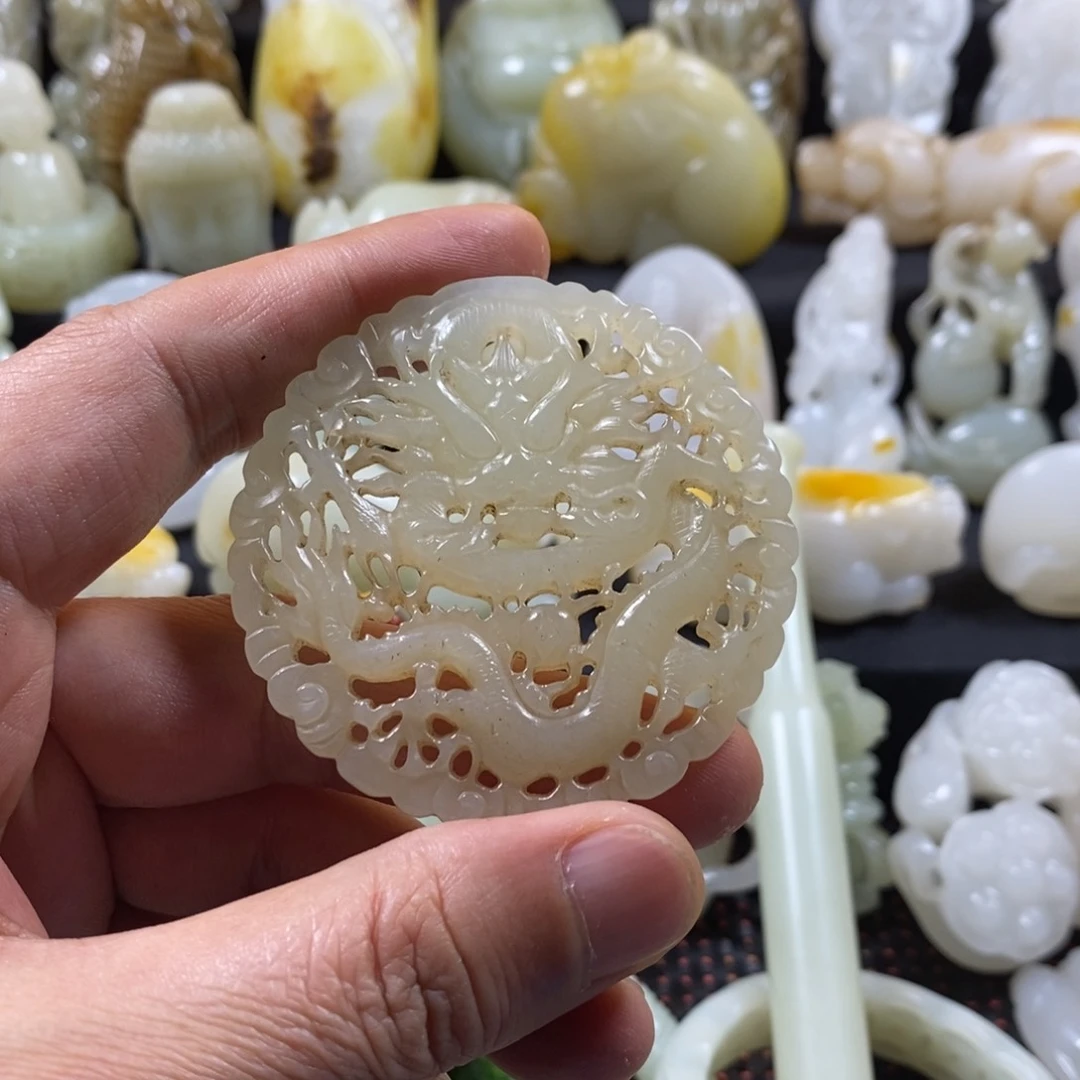 和田玉颈饰未镶嵌