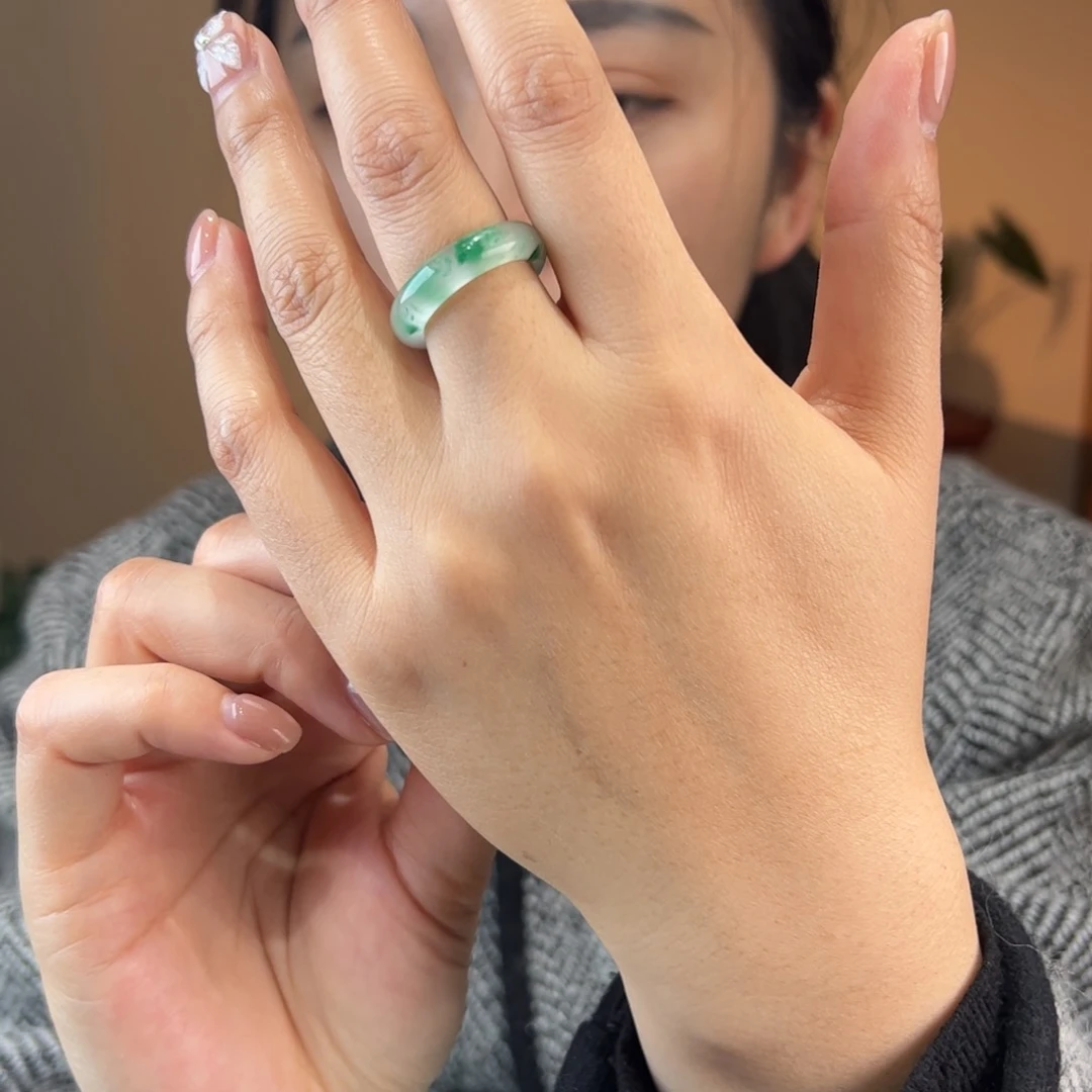 石英质玉戒指未镶嵌17圈