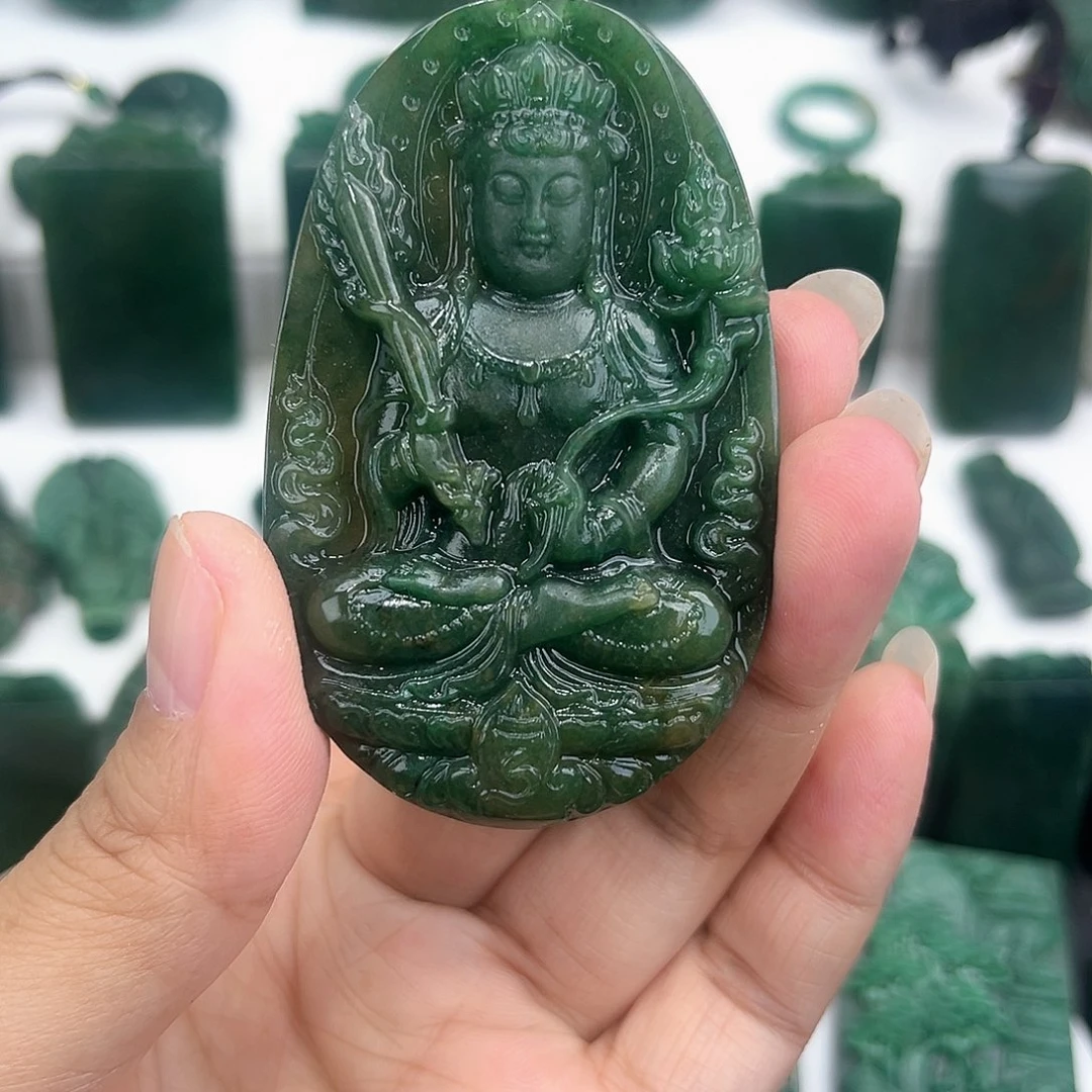 独山玉未镶嵌颈饰